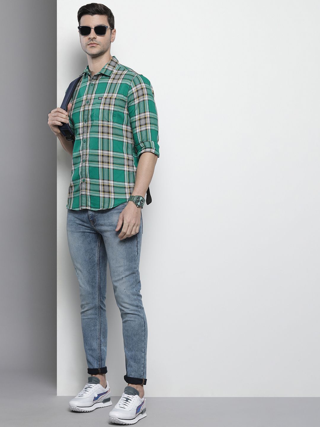 The Indian Garage Co Men Green Comfort Checked Casual Shirt