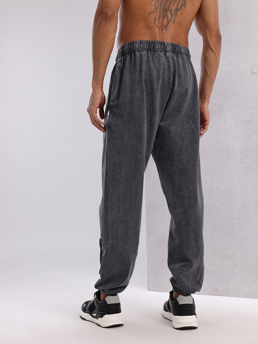 HRX by Hrithik Roshan Men Paneled Training Joggers