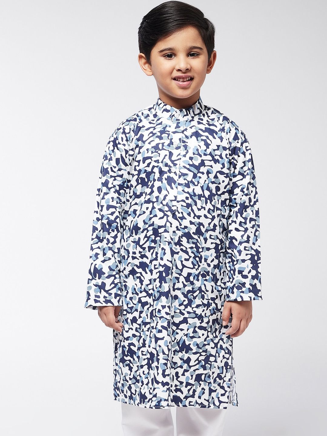 SOJANYA Boys Off White & Navy Blue Cotton Printed Kurta