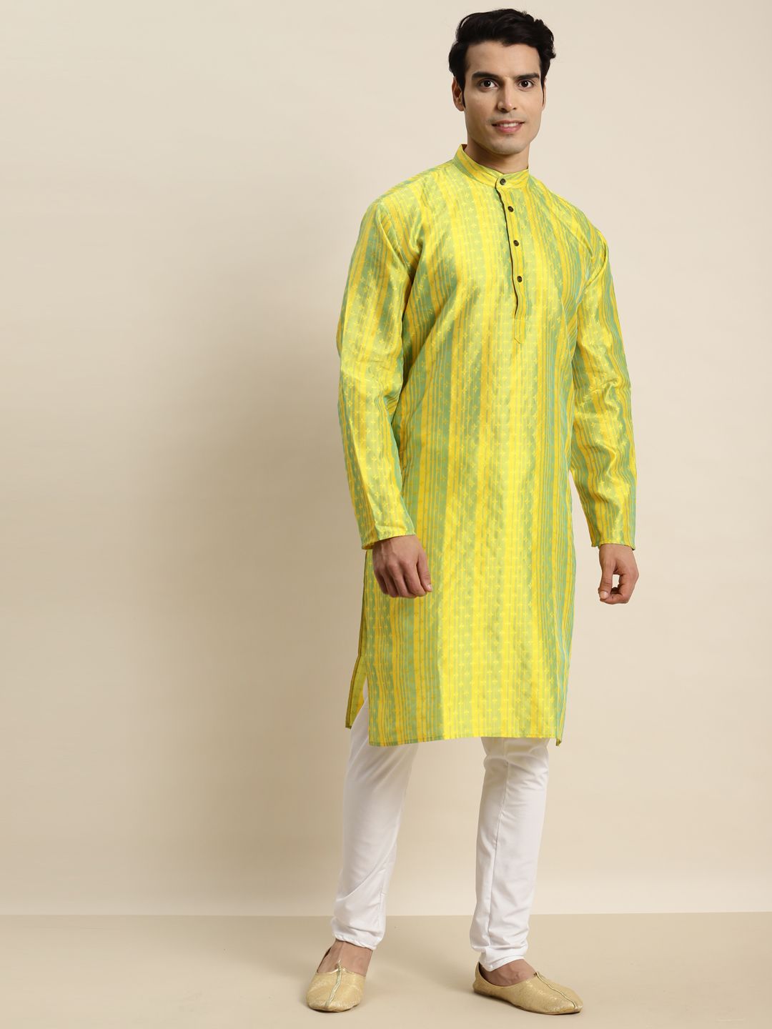 SOJANYA Men Silk Blend Ethnic Motifs Embroidered Kurta