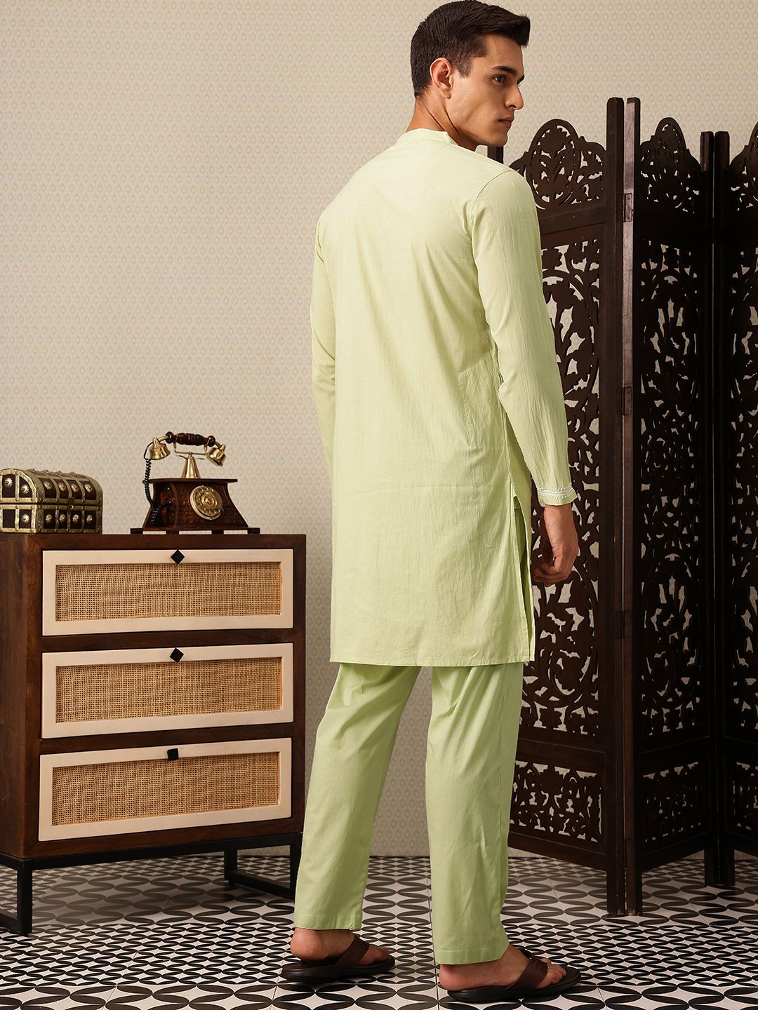 House of Pataudi Hand embroidered chikankari pure cotton Jashn kurta paired with matching pyjama trousers