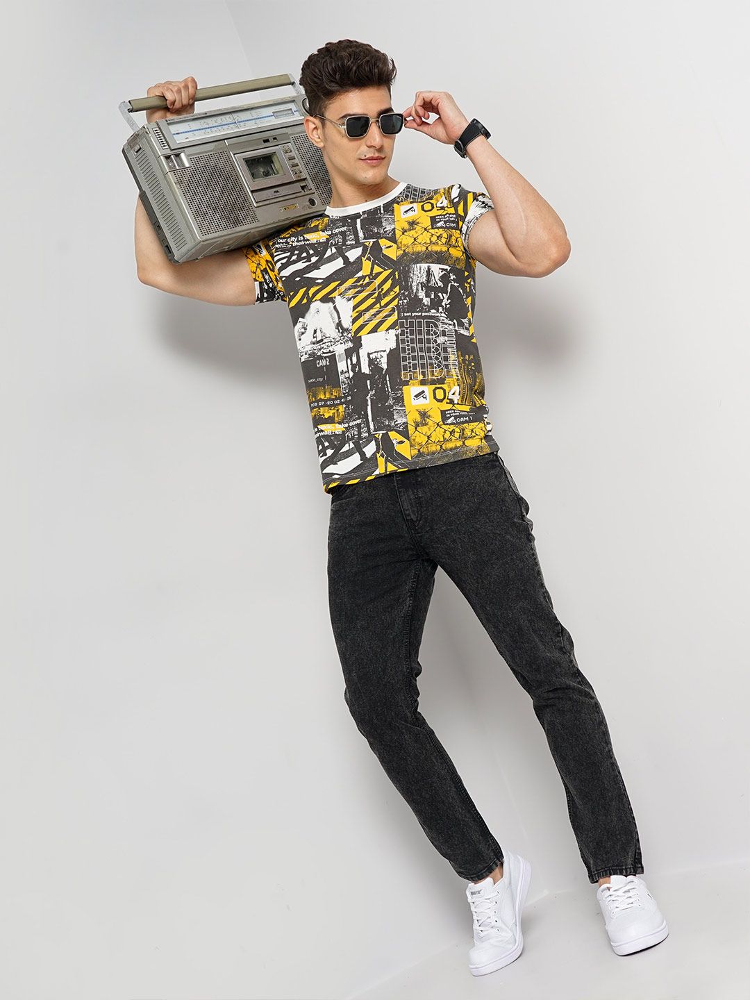 The Indian Garage Co People and Places Printed Casual T-shirt