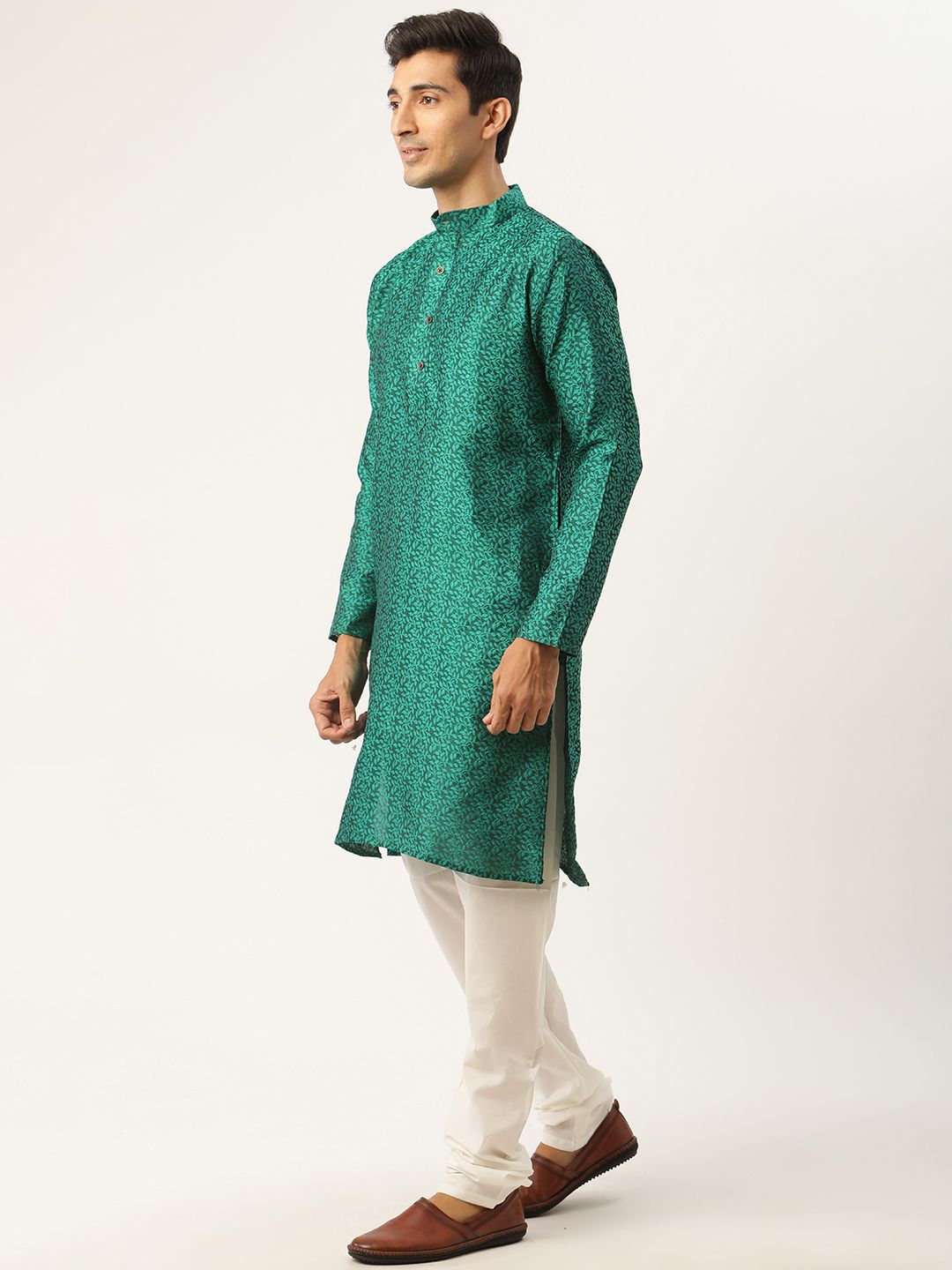 SOJANYA Men Green & Orange Ethnic Motifs Woven Design Kurta with Churidar & Nehru Jacket