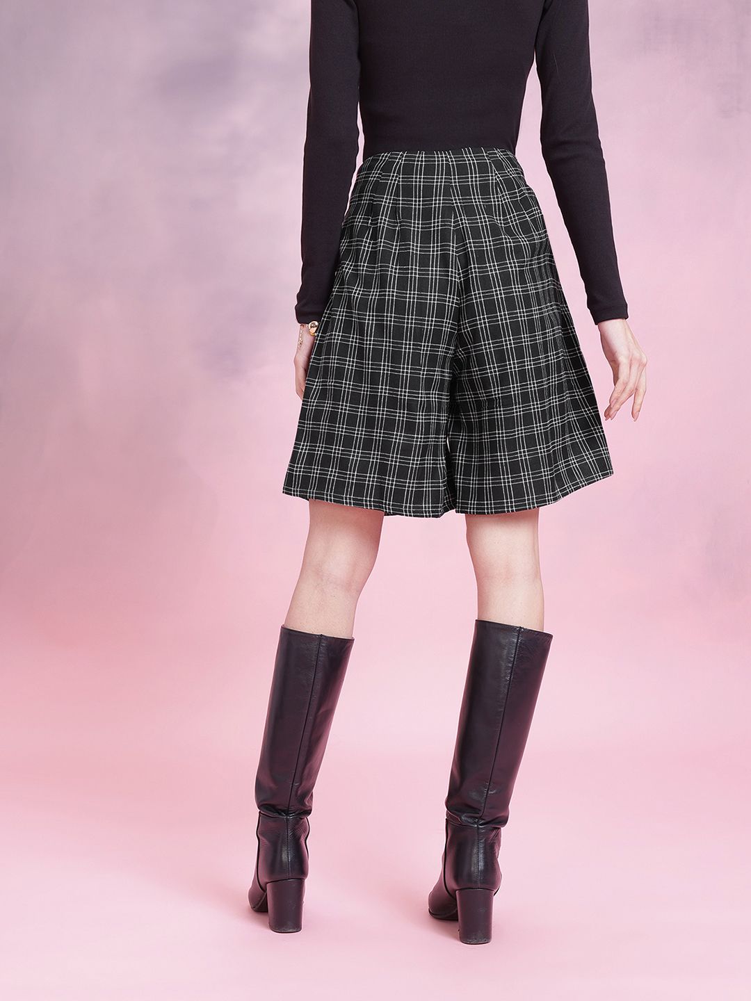 DressBerry Women Monochrome Checkered Shorts