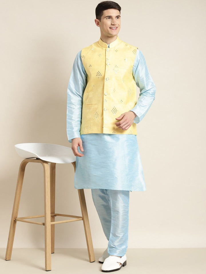 SOJANYA Mandarin Collar Straight Regular Kurta With Pyjamas & Nehru Jacket