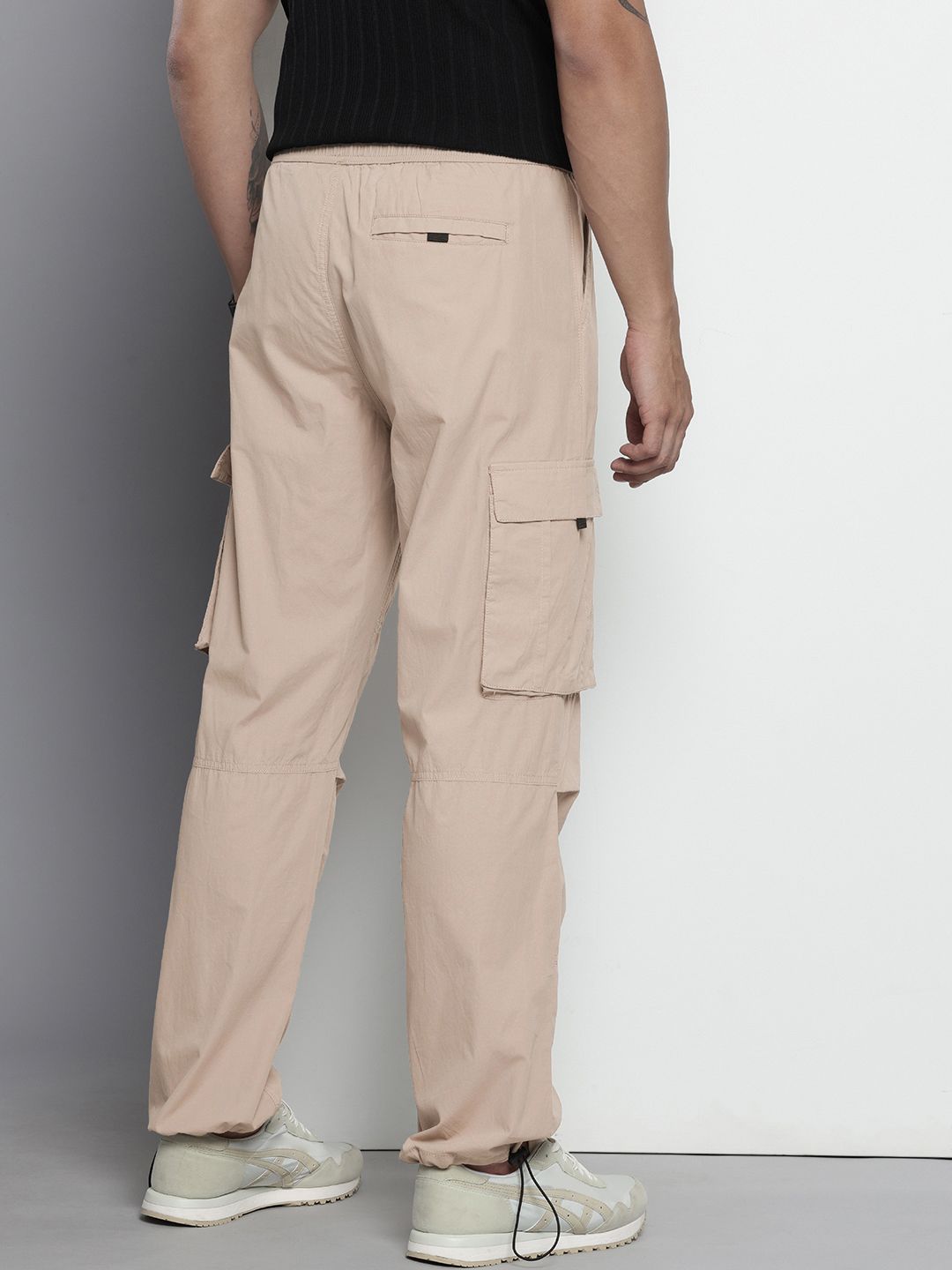 The Indian Garage Co Men Pure Cotton Relaxed Fit Joggers