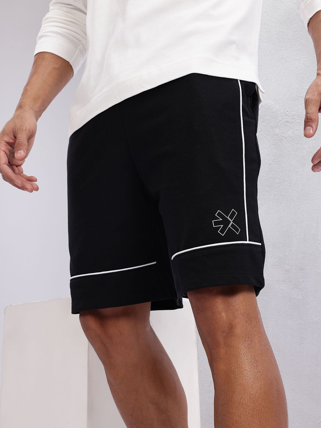 HRX by Hrithik Roshan Men Mid-Rise Lifestyle Shorts with Contrast Piping