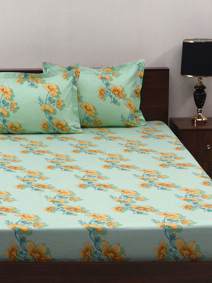 BOMBAY DYEING Beige & Green Floral Cotton 140 TC Queen Bedsheet Set-2.28 m X 2.54 m