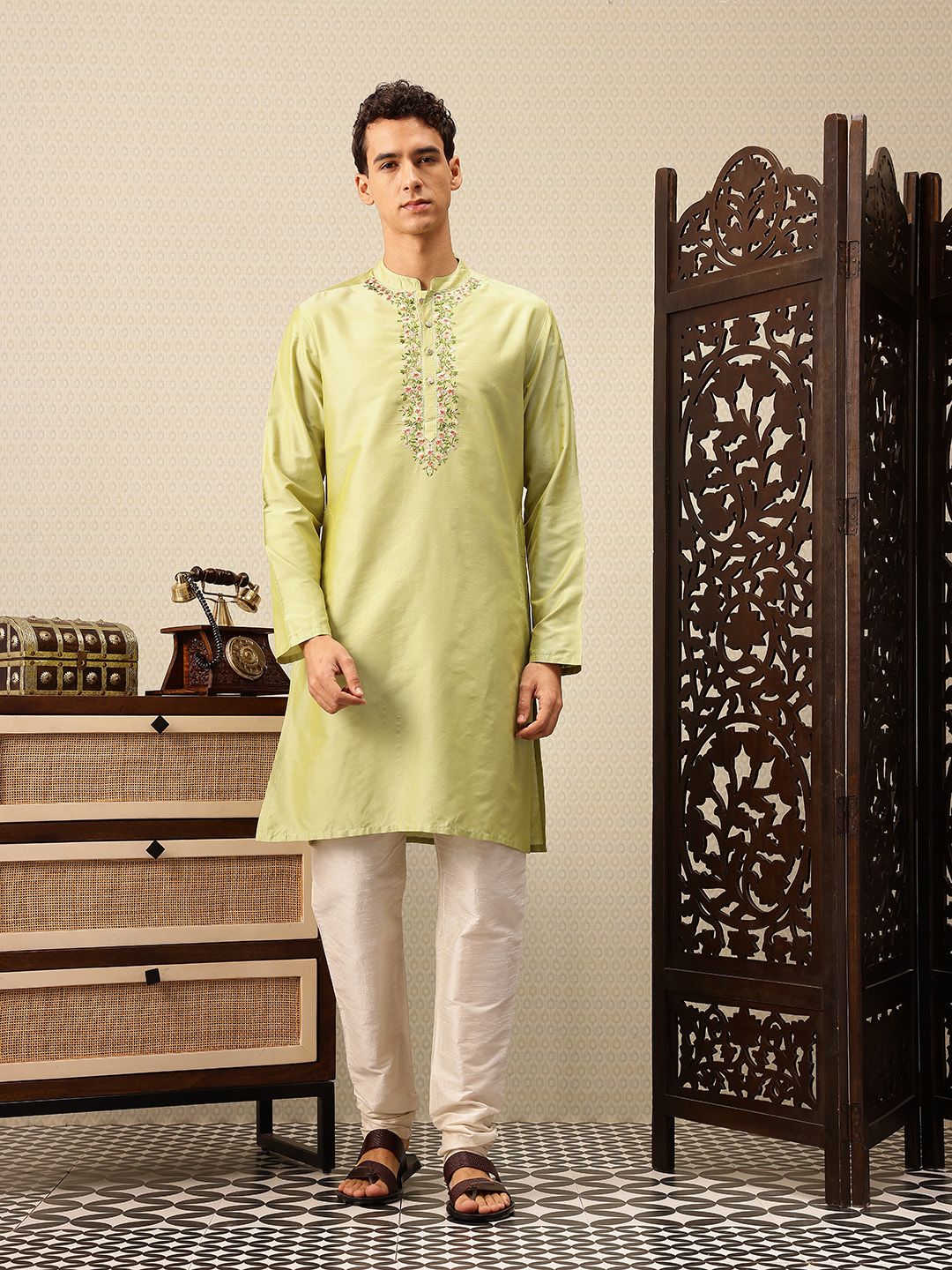 House of Pataudi Floral Embroidered Rozana Kurta