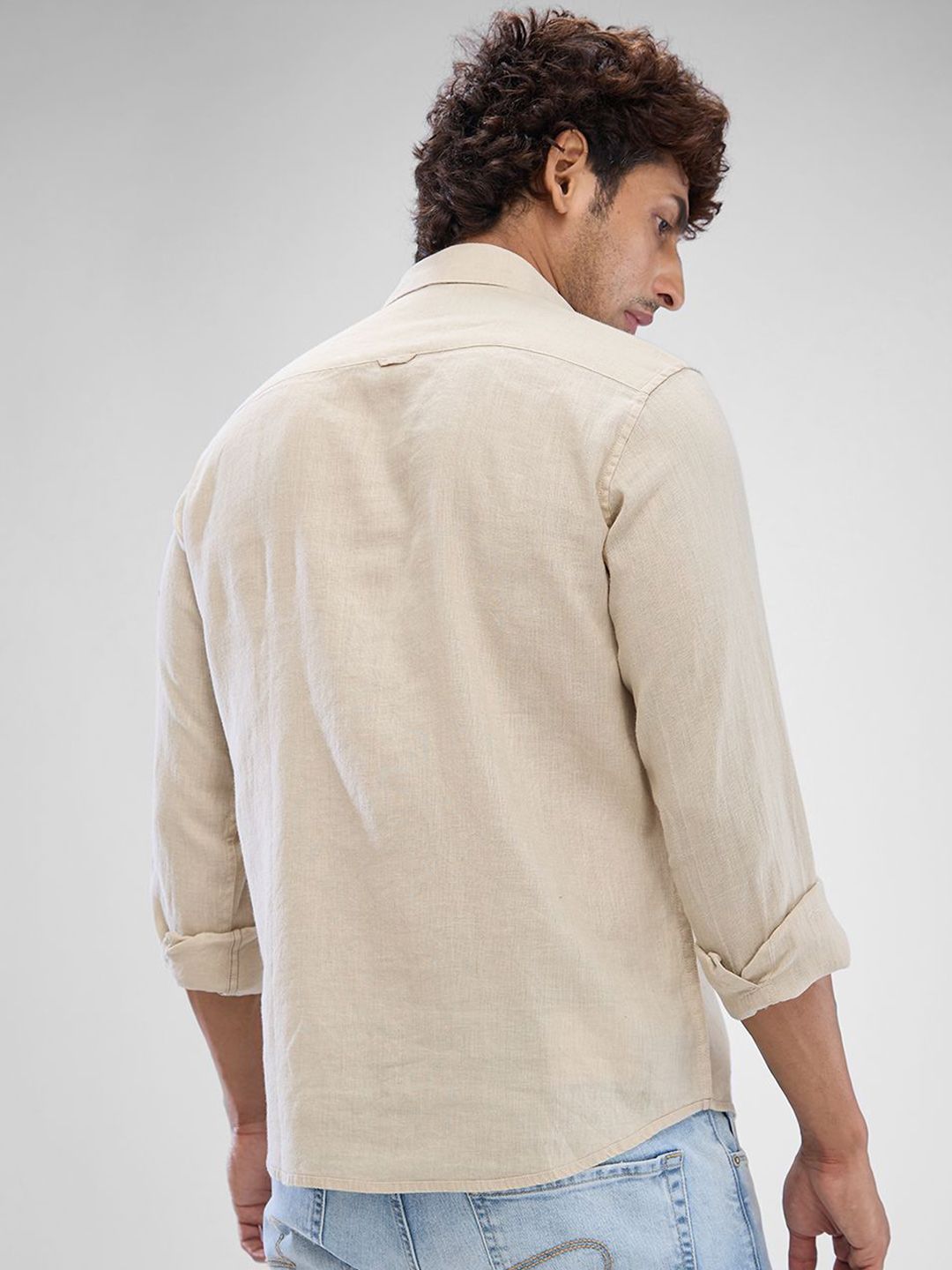 SPYKAR Men Slim Fit Opaque Solid Spread Collar Casual Shirt