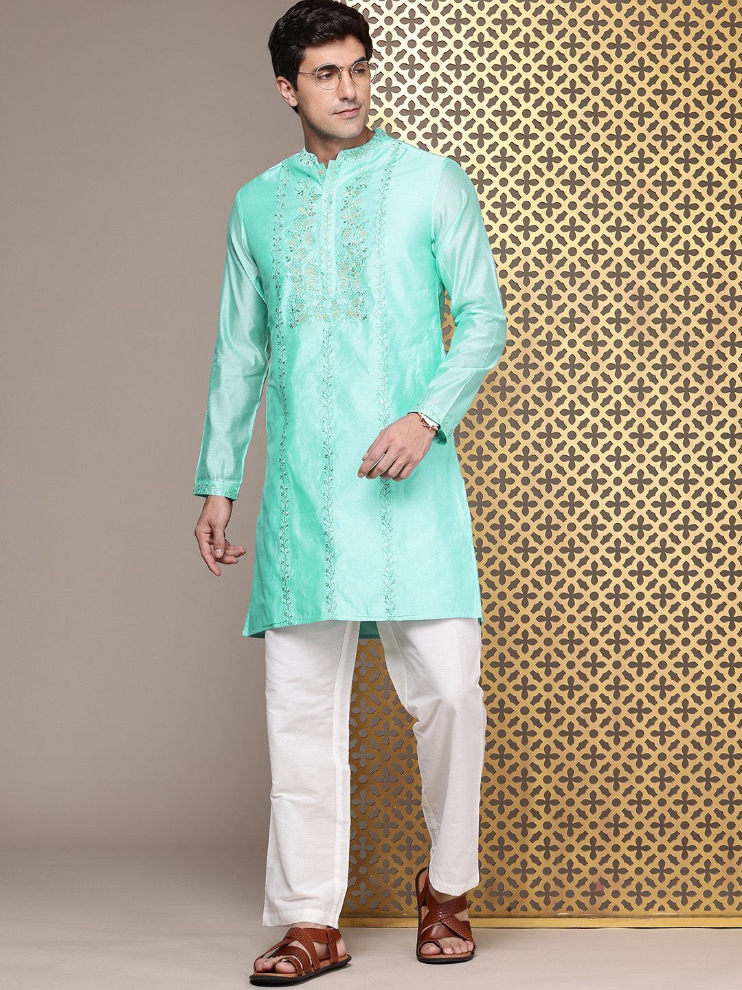 House of Pataudi Mandarin Collar Floral Embroidered Jashn Kurta