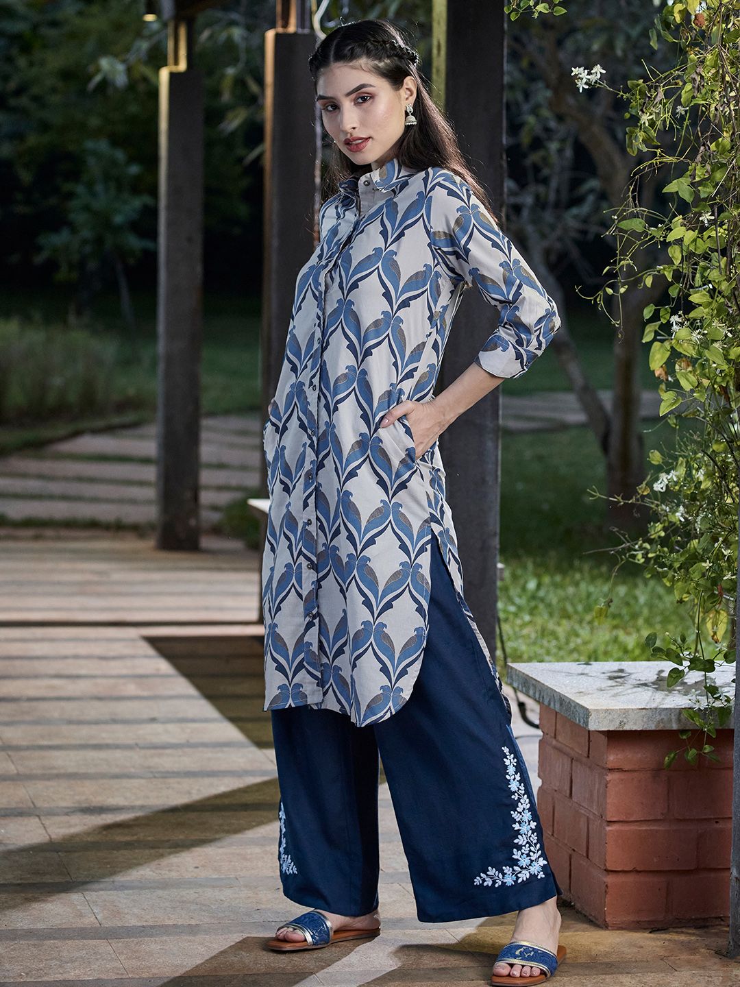 Vishudh Blue & Grey Printed Tunic