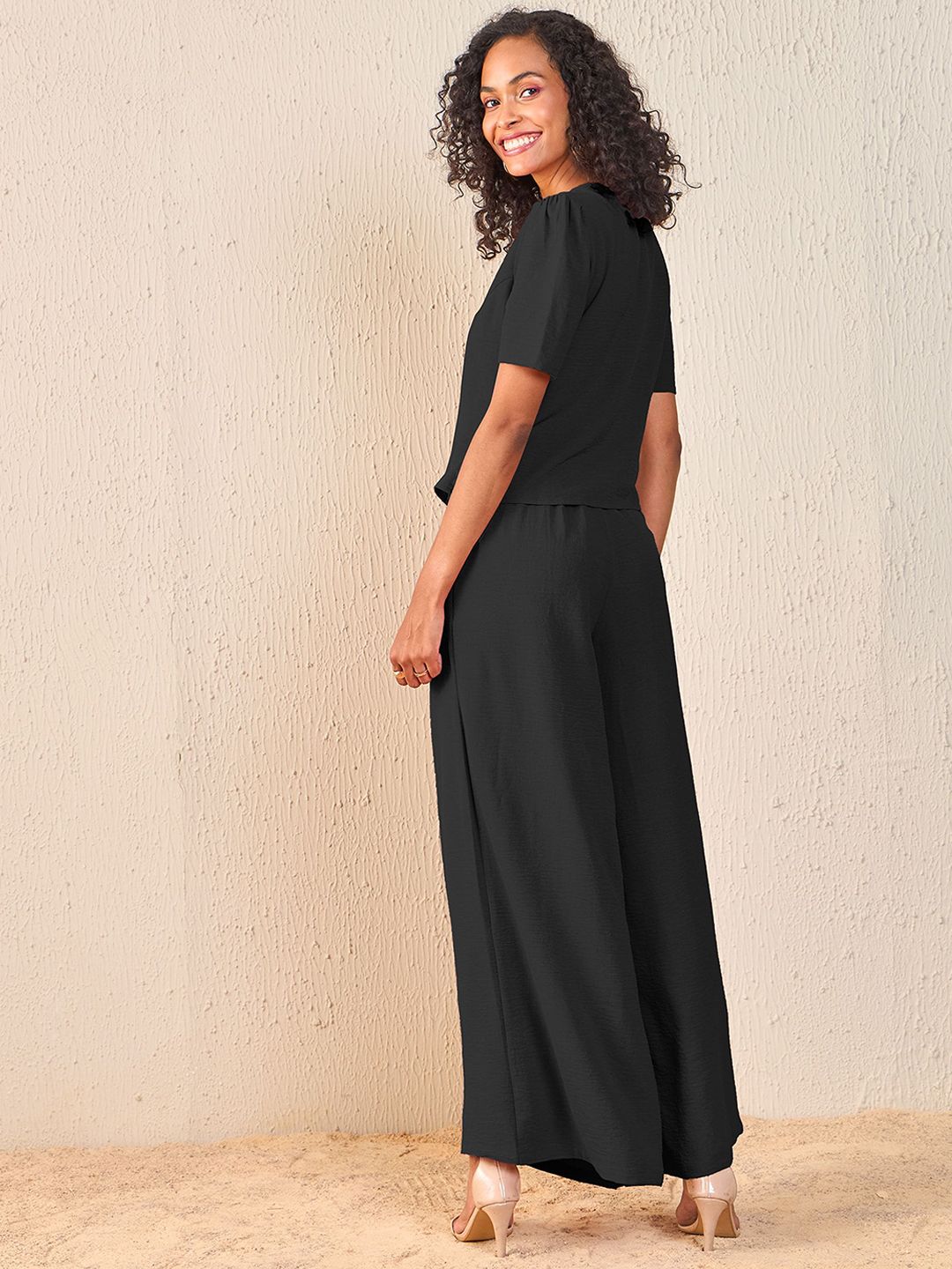SASSAFRAS V-Neck Top With Palazzo