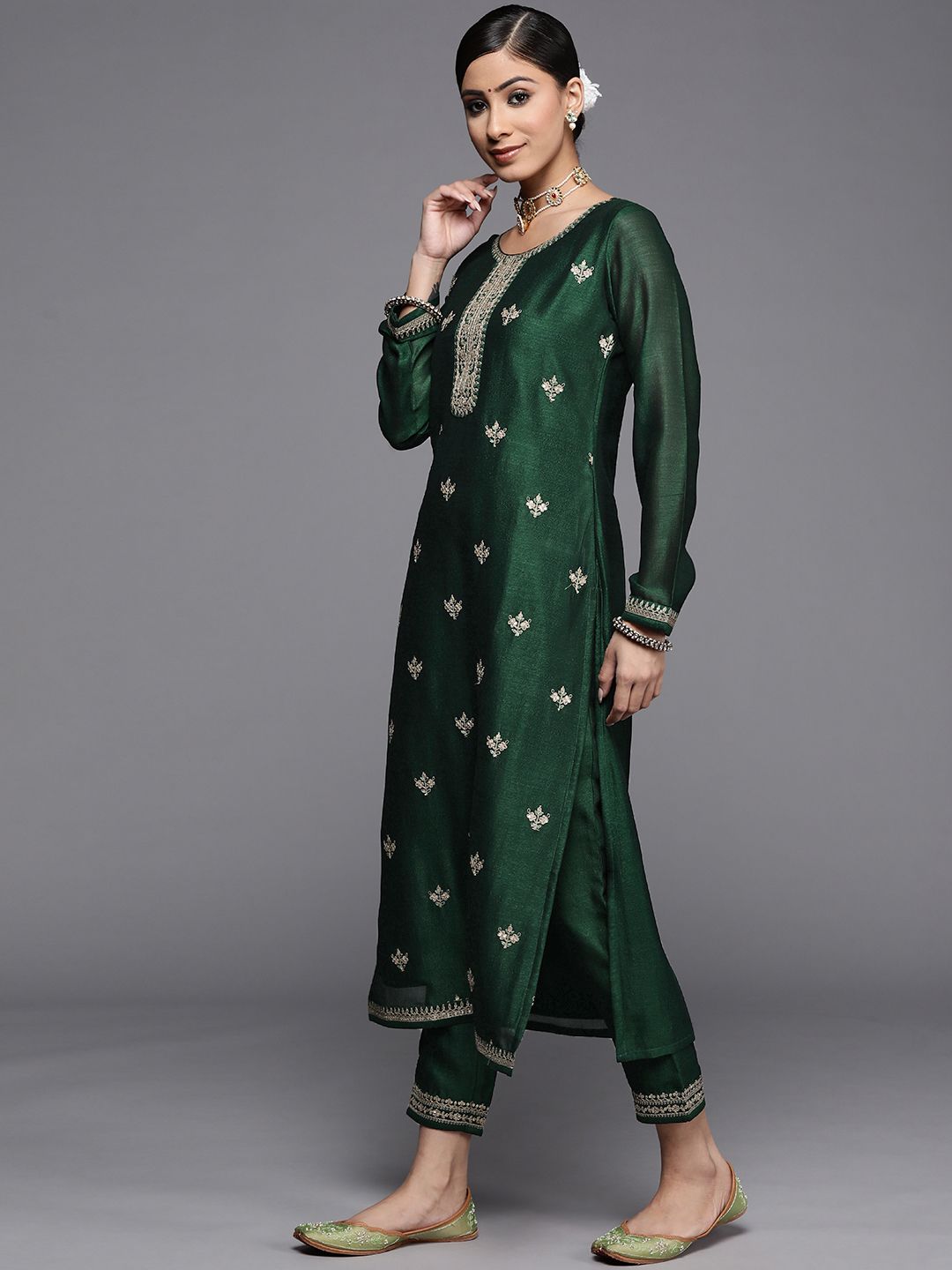 Libas Women Green & White Yoke Design Floral Motifs Straight Kurta
