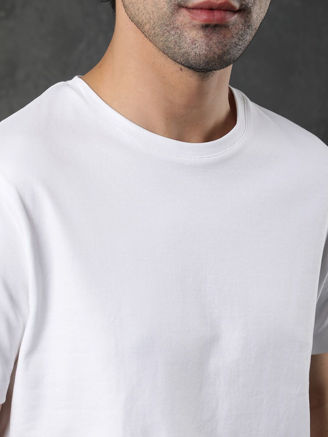 RARE RABBIT Men Gis Solid Slim Fit Cotton T-Shirt