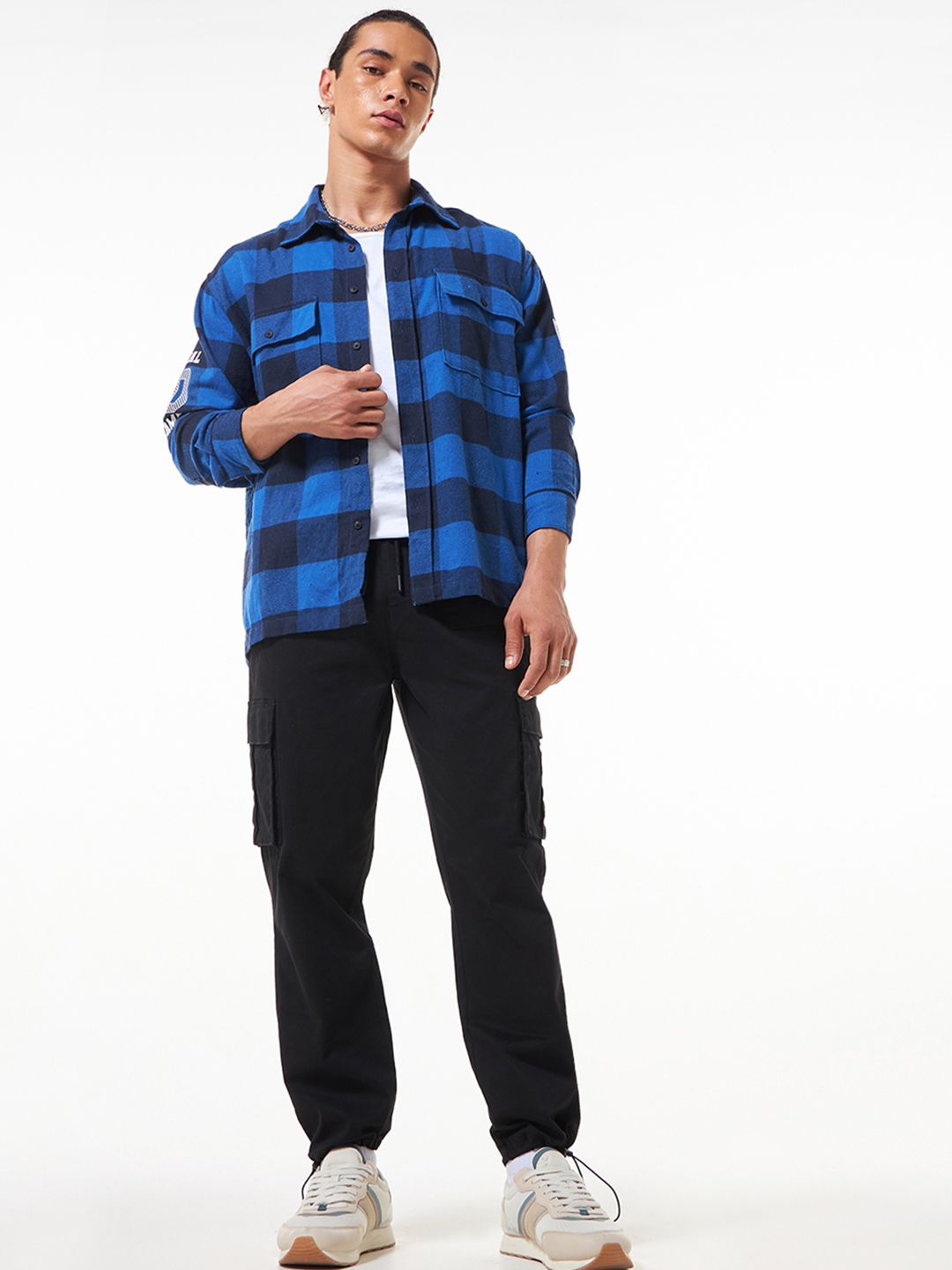Bewakoof Men Baggy Oversized Cargo Parachute Pants