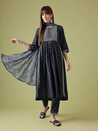 Anouk Paisley Print Thread Work & Sequinned Detail A-Line Kurta with Trousers & Dupatta