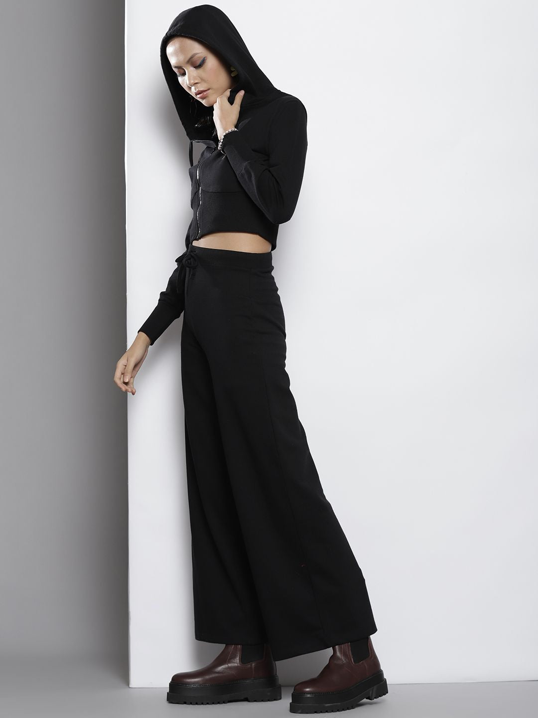 SASSAFRAS Women Black Solid Hooded Jacket with Track Pants