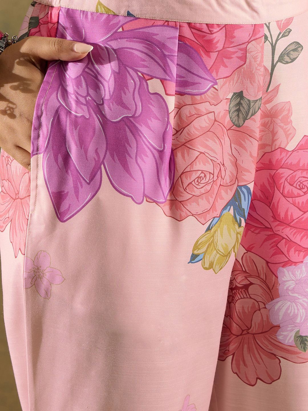 Indo Era Floral Printed V-Neck Straight Kurta with Trousers