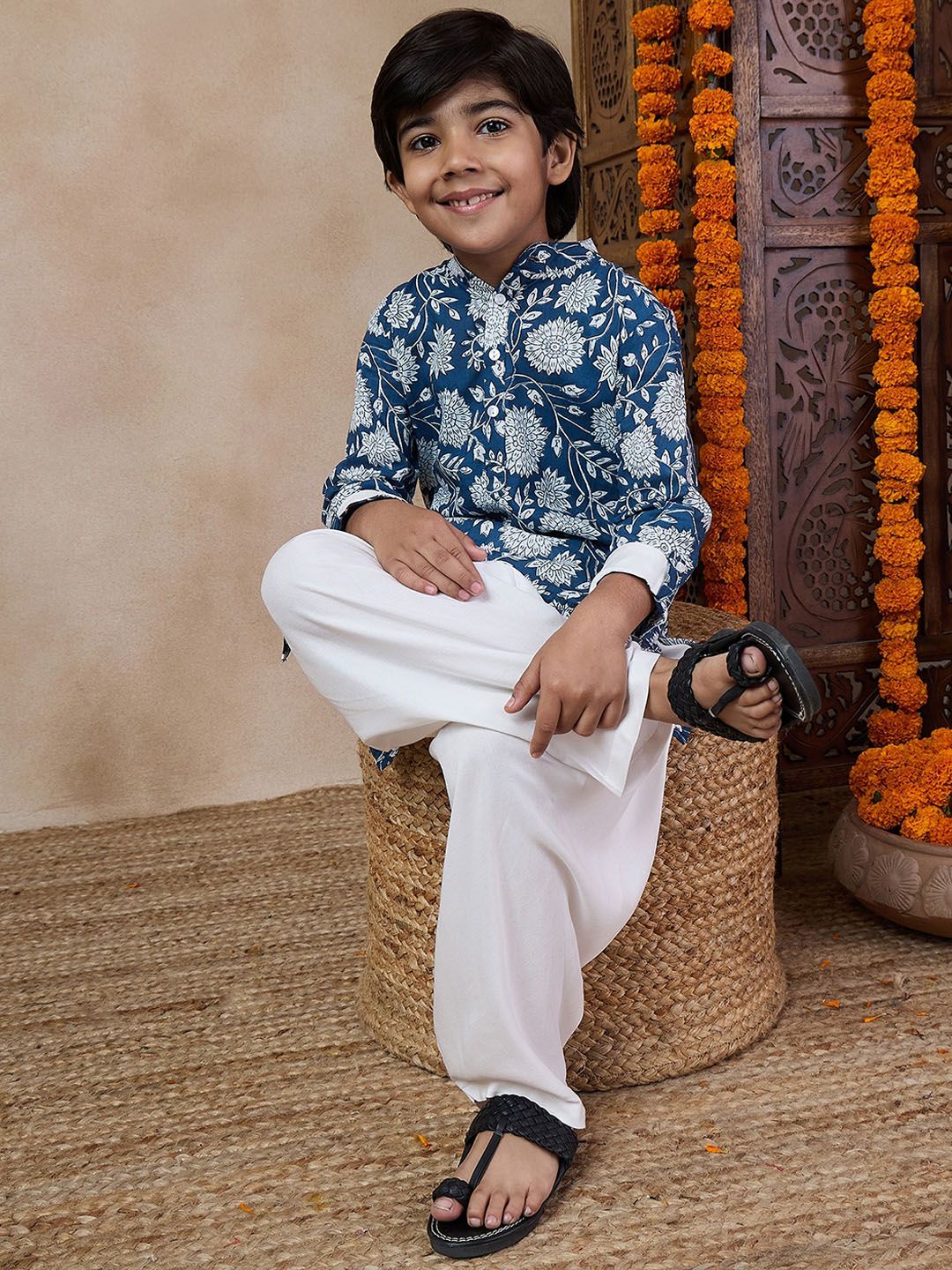 pspeaches Boys Mandarin collar Ethnic Motifs Printed Clothing set