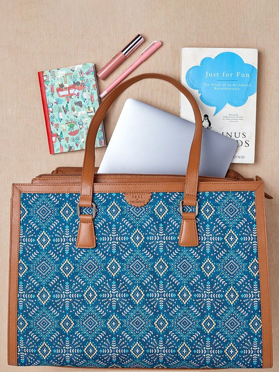 TEAL BY CHUMBAK Ethnic Motifs Printed Structured Tote Bag