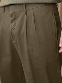 Mr Bowerbird Men Oversized Fit Pleated Trousers