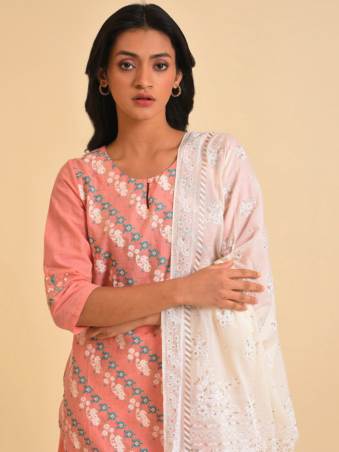 W Pink Floral Printed Thread Work Pure Cotton Kurta With Leggings with Dupatta
