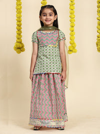 Cutiekins Girls Floral Printed Gotta Patti Pure Cotton Straight Kurta With Skirt & Dupatta