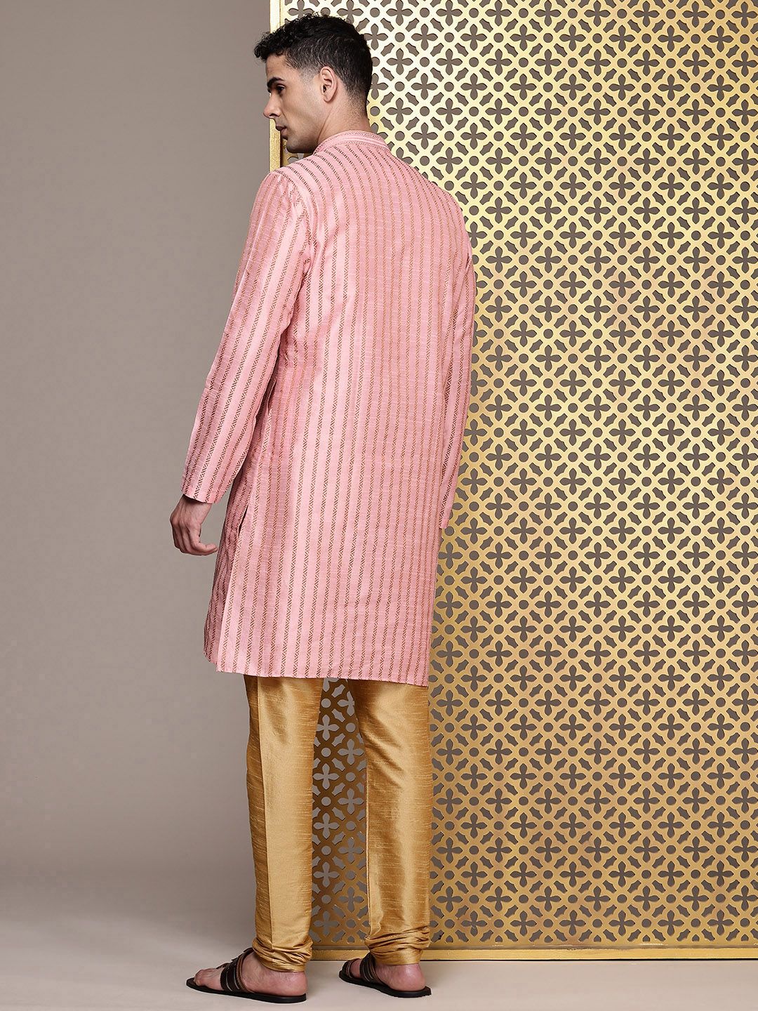 House of Pataudi Woven Design Regular Jashn Kurta With Churidar