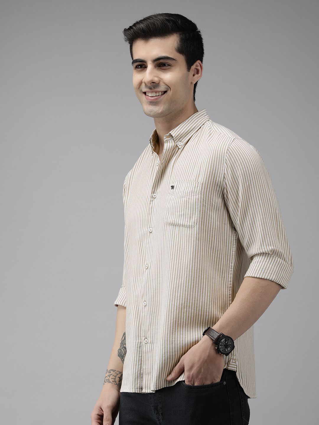THE BEAR HOUSE Men Beige Slim Fit Pinstripes Striped Pure Cotton Casual Shirt