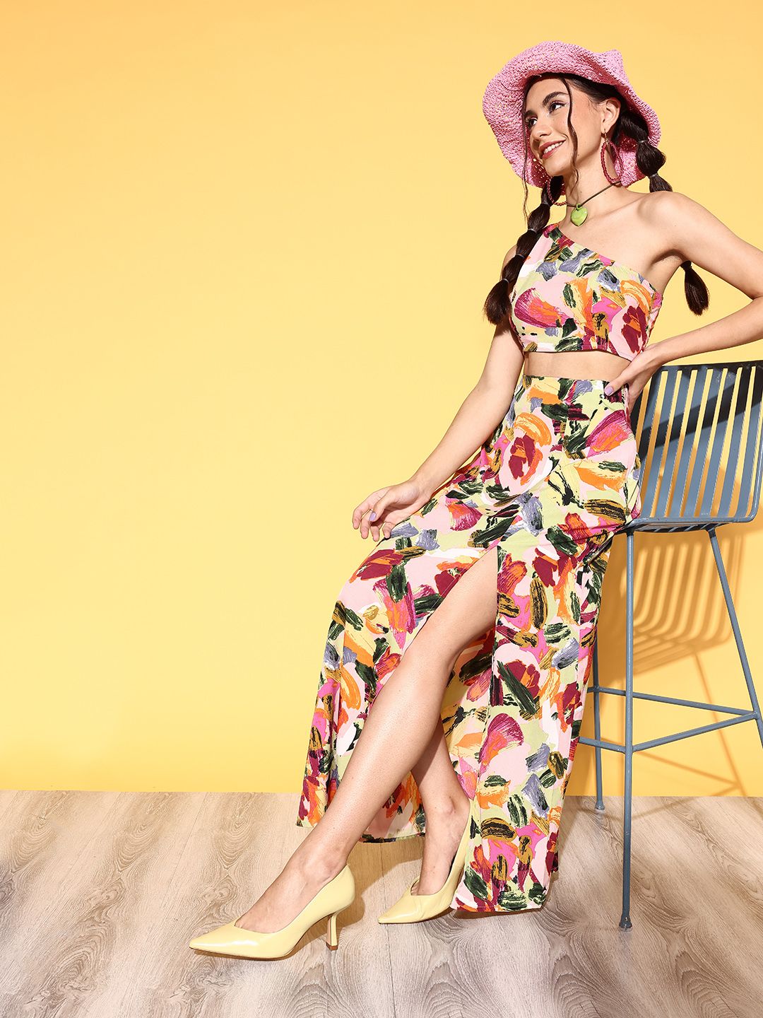 Berrylush Women Pink Printed Top with Skirt