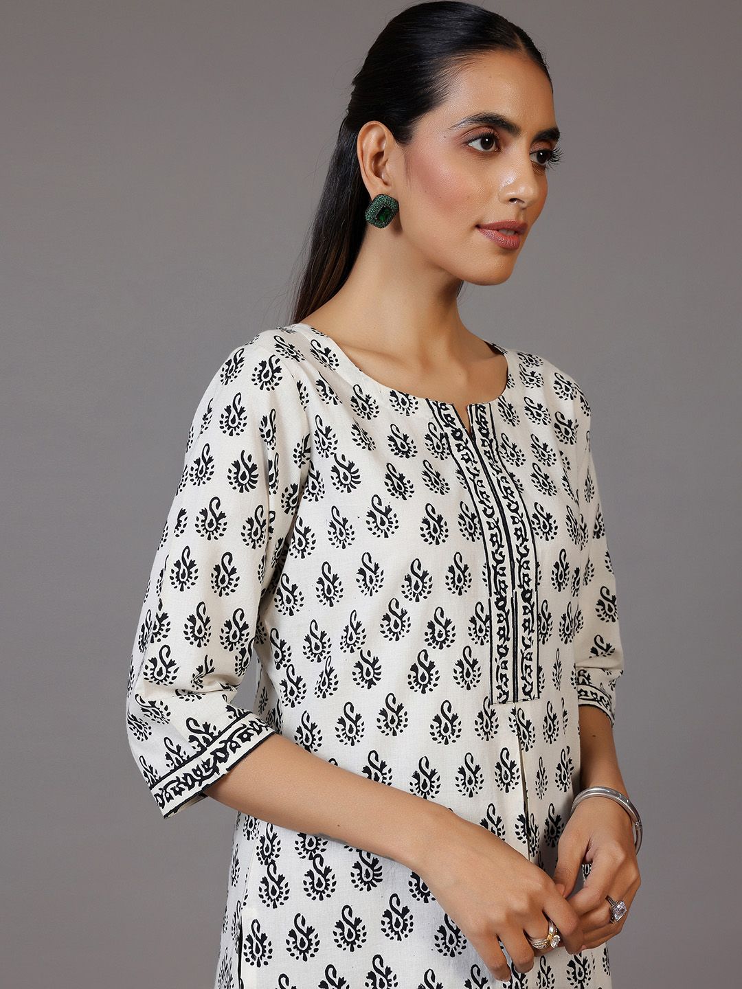 Libas Paisley Printed Round Neck Three-Quarter Sleeves Pure Cotton Kurti