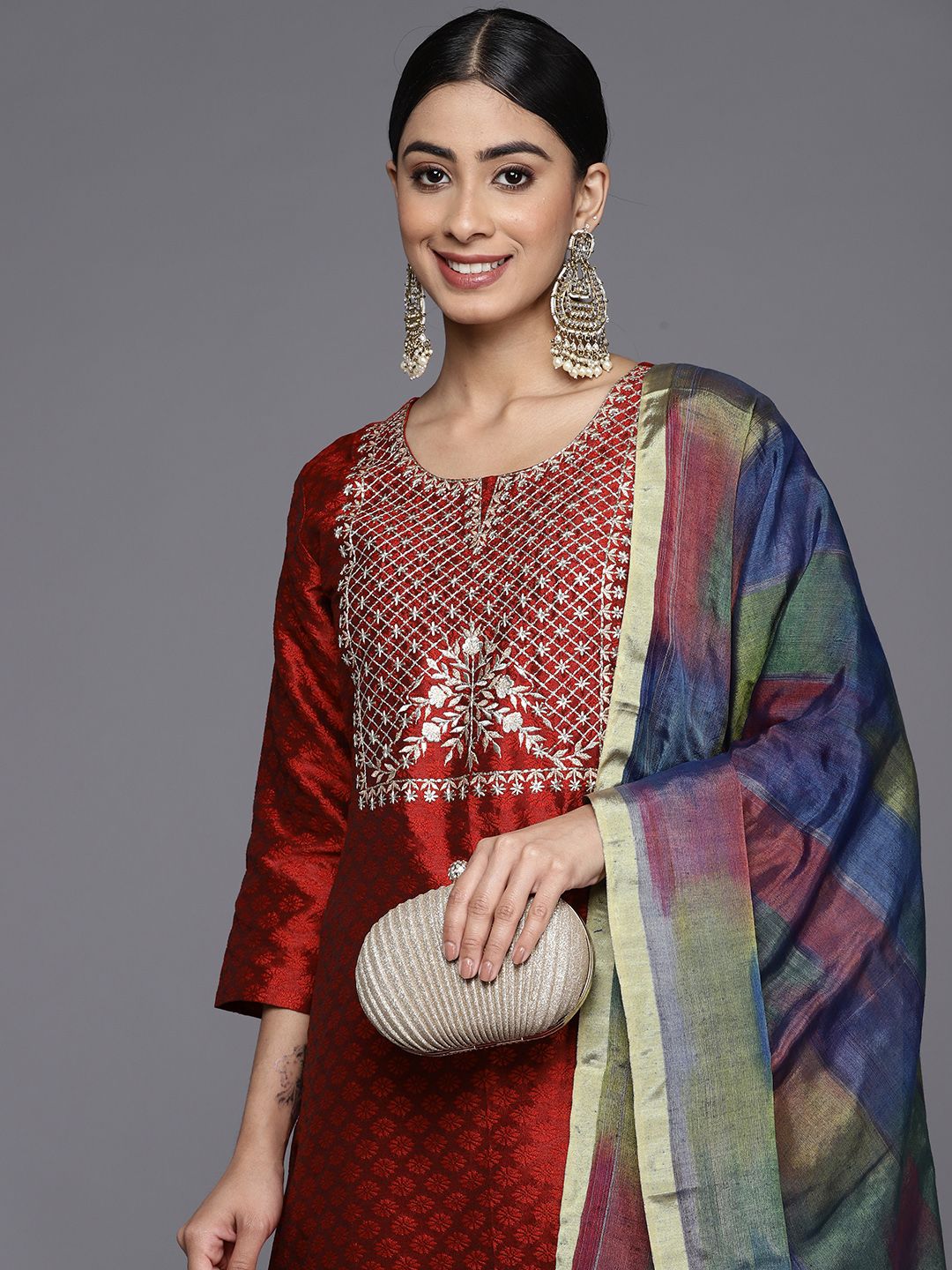 Varanga Yoke Design Regular Thread Work Kurta with Trousers & With Dupatta