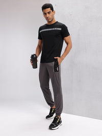 HRX by Hrithik Roshan Men Colourblocked Detail Mid-Rise Rapid-Dry Training Joggers