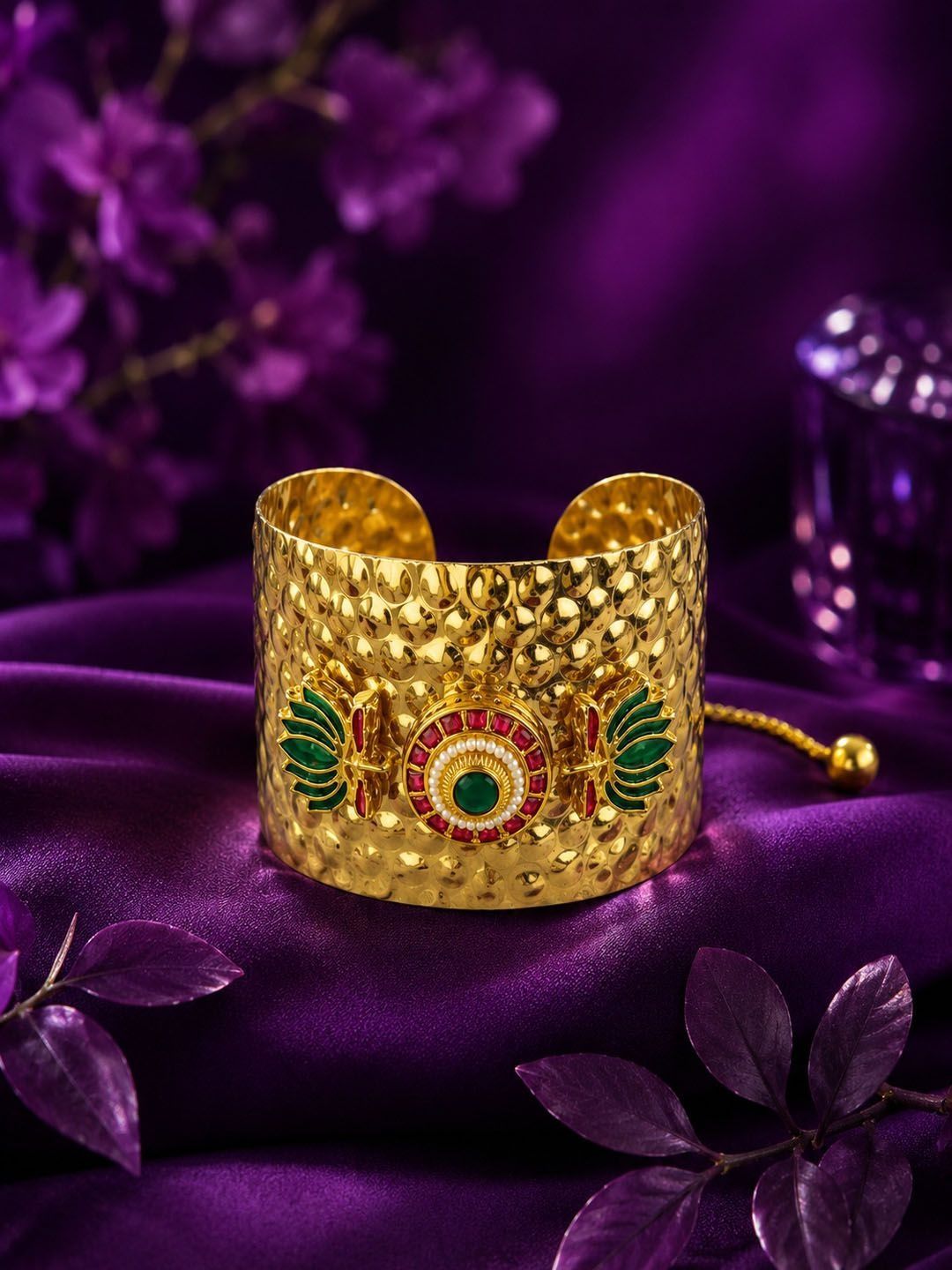 Gelang Cuff Bertampal Batu Tiruan PANASH Bersalut Emas