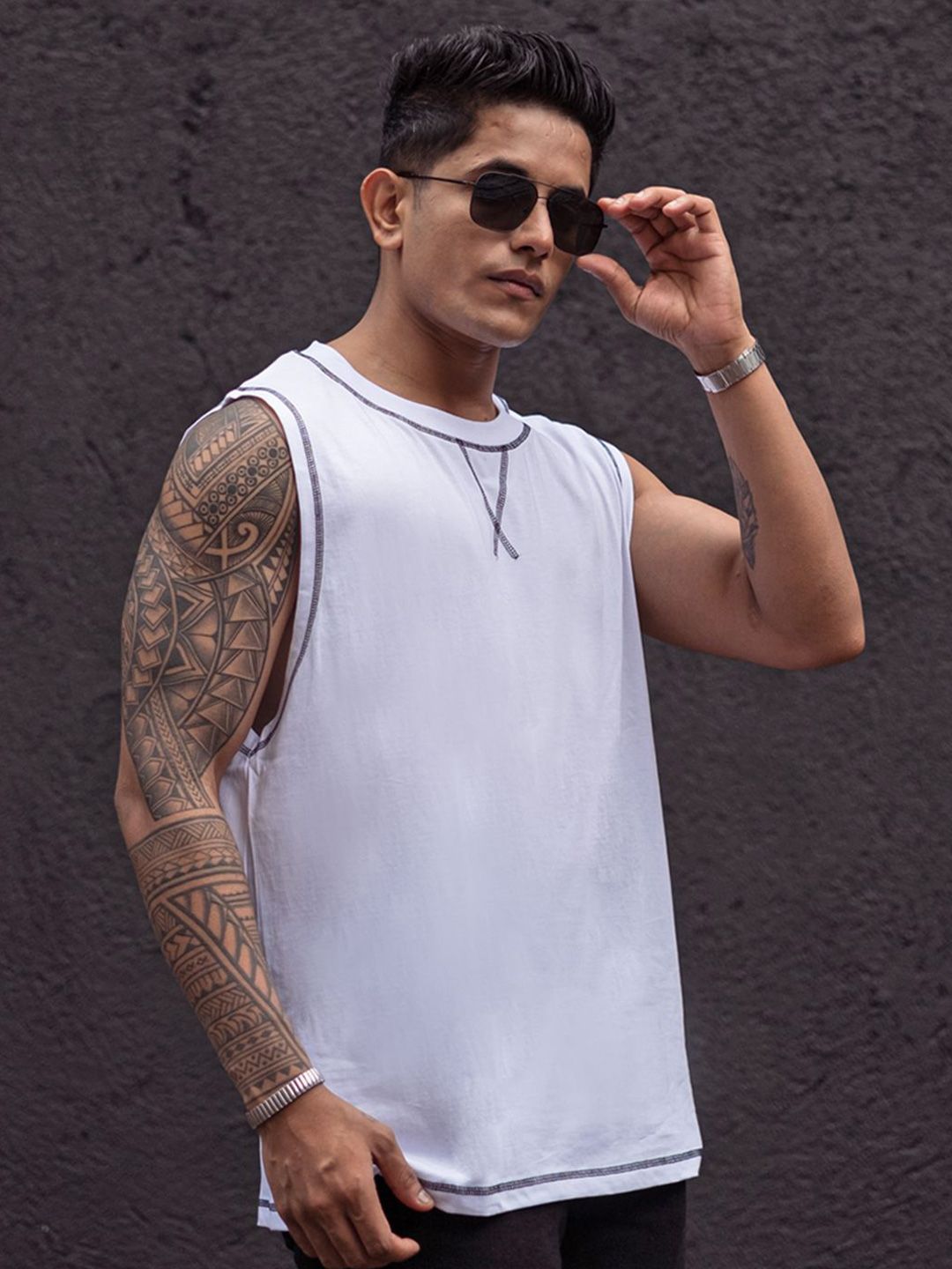 Powerlook Men Solid Round Neck Pure Cotton Oversized T-Shirt