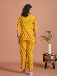 SANSKRUTIHOMES Women Floral Printed Pure Cotton Night Suit