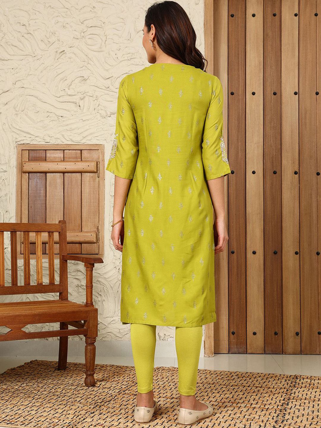 W Women Ethnic Motifs Embroidered Flared Sleeves Thread Work Kurta