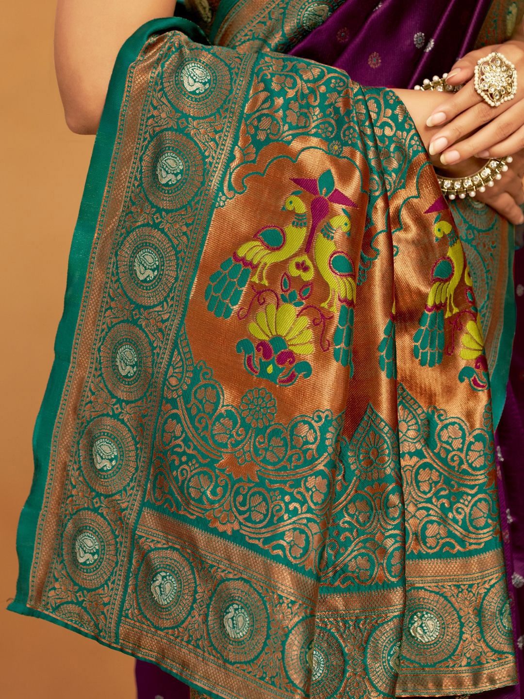 Kalini Silk Blend Woven Paithani Saree with Blouse Piece