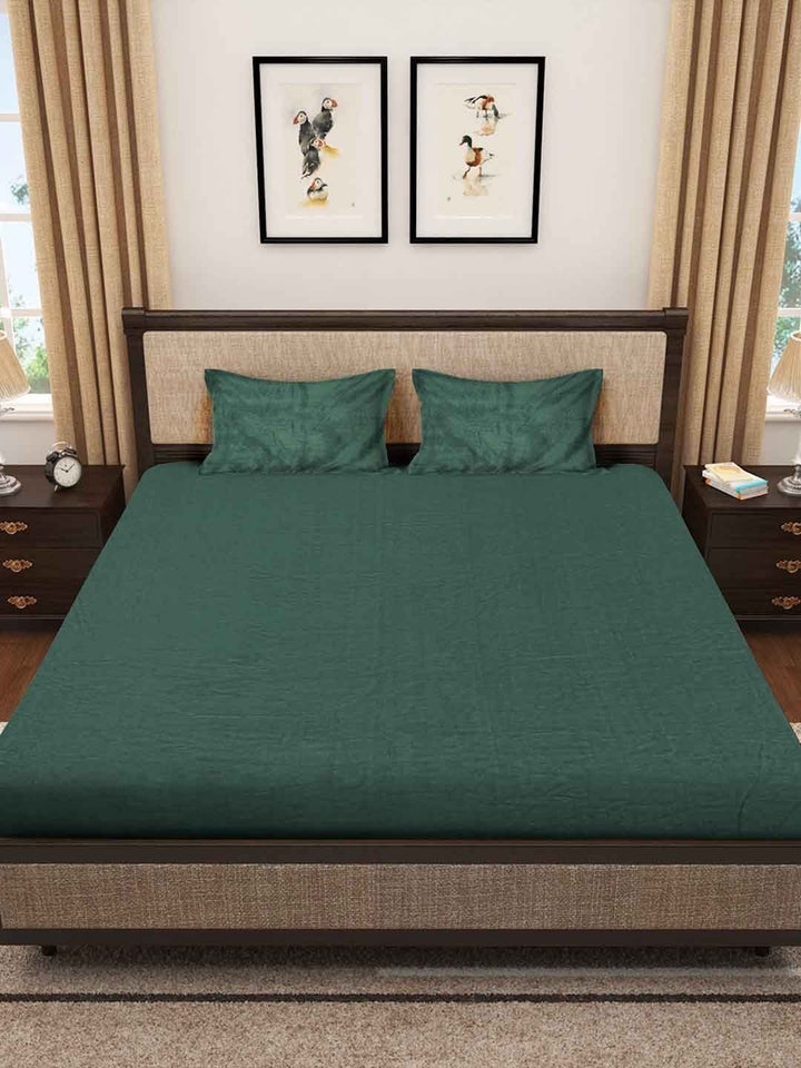 Myntra Elegant Homes Green Solid Woolen 300 TC King Bedsheet & 2 Pillow Covers-250X225 cm