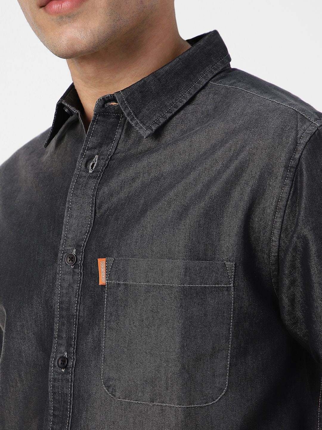 Urbano Fashion Men Spread Collar Solid Denim Casual Shirt