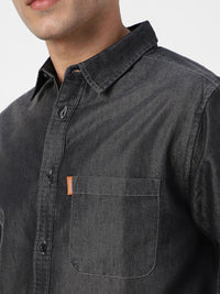 Urbano Fashion Men Spread Collar Solid Denim Casual Shirt