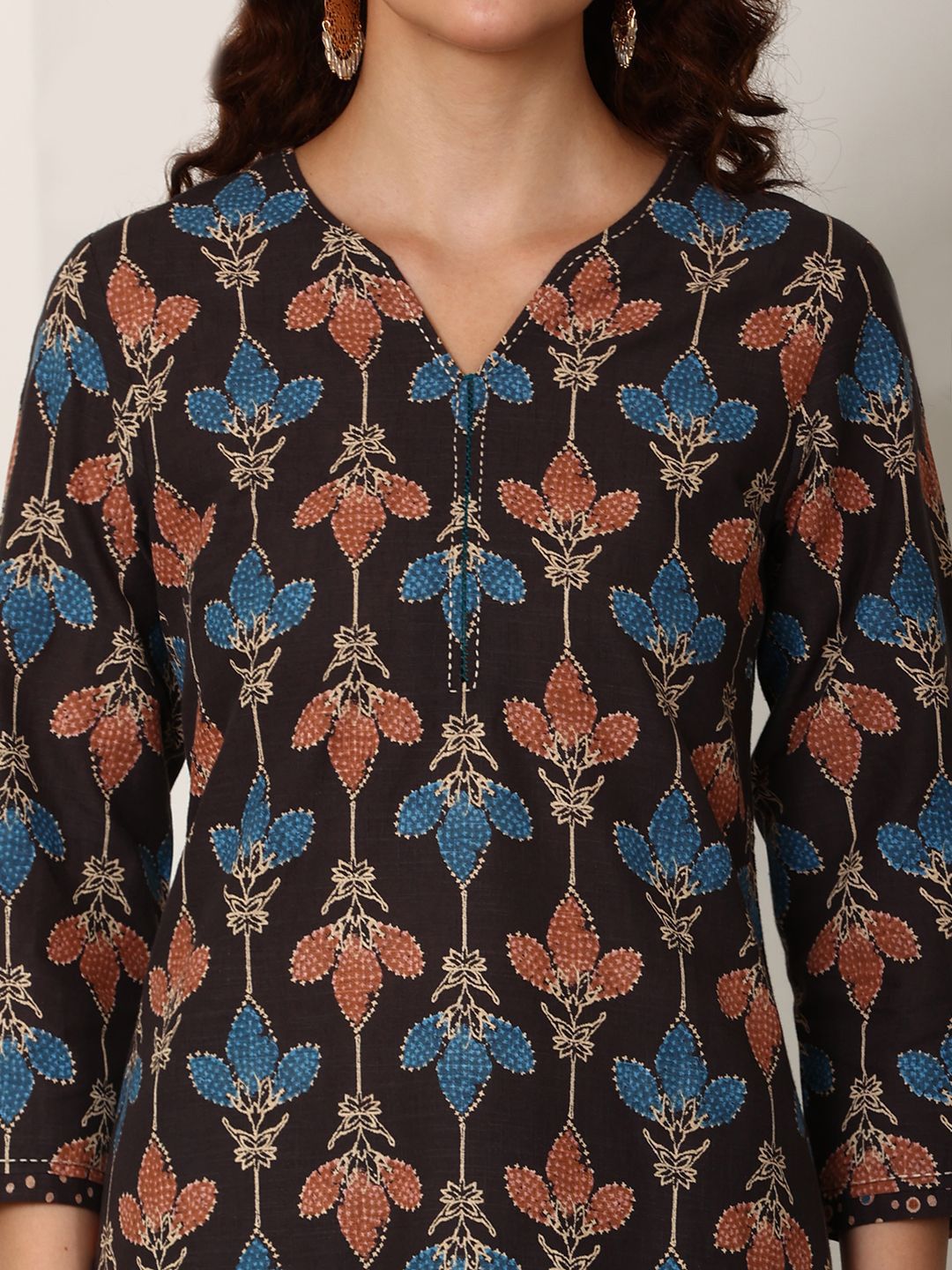 W Women Floral Printed Regular Pure Cotton Kurta with Trousers