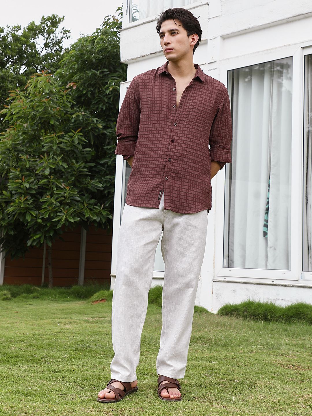 Campus Sutra Men Comfort Fit Checked Spread Collar Casual Shirt