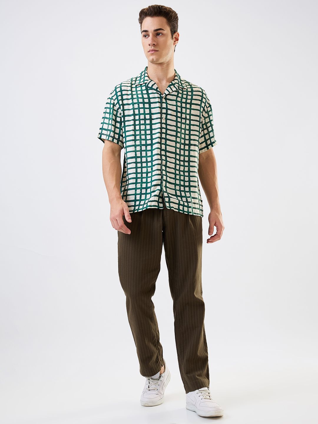 SPYKAR Men Relaxed Fit Cuban Collar Geometric Printed Casual Shirt
