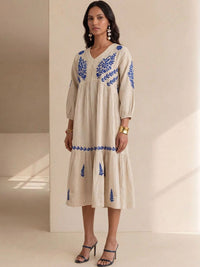 Pakaian Midi A-Line Bersulam Bunga Rumah Chikankari