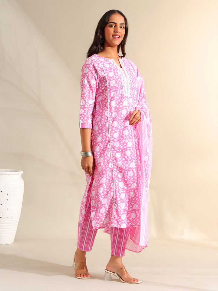 Mamicha Women Ethnic Motifs Printed Regular Thread Work Pure Cotton Kurta with Trousers & With Dupatta