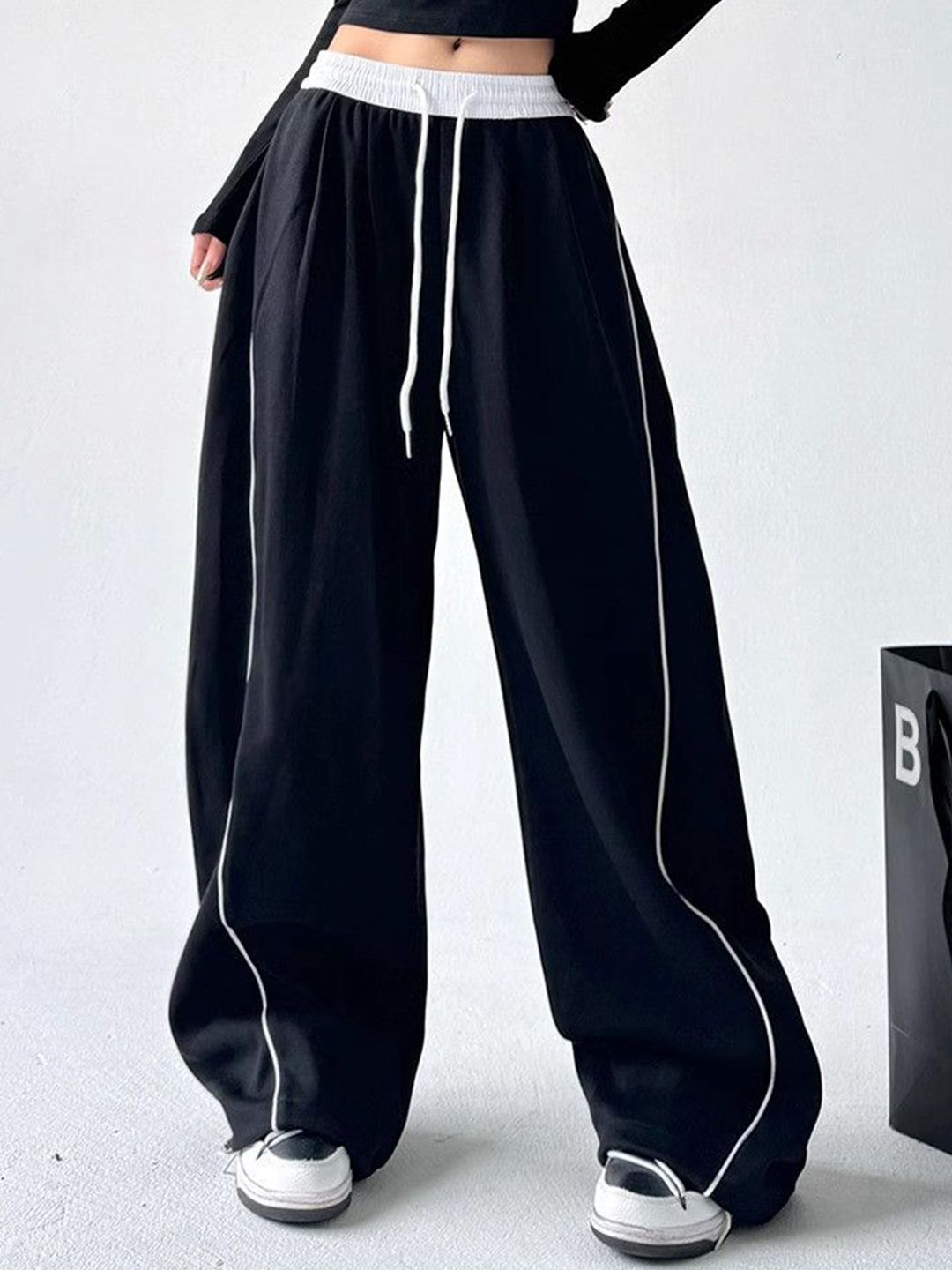 DressBerry Women Mid-Rise Trousers
