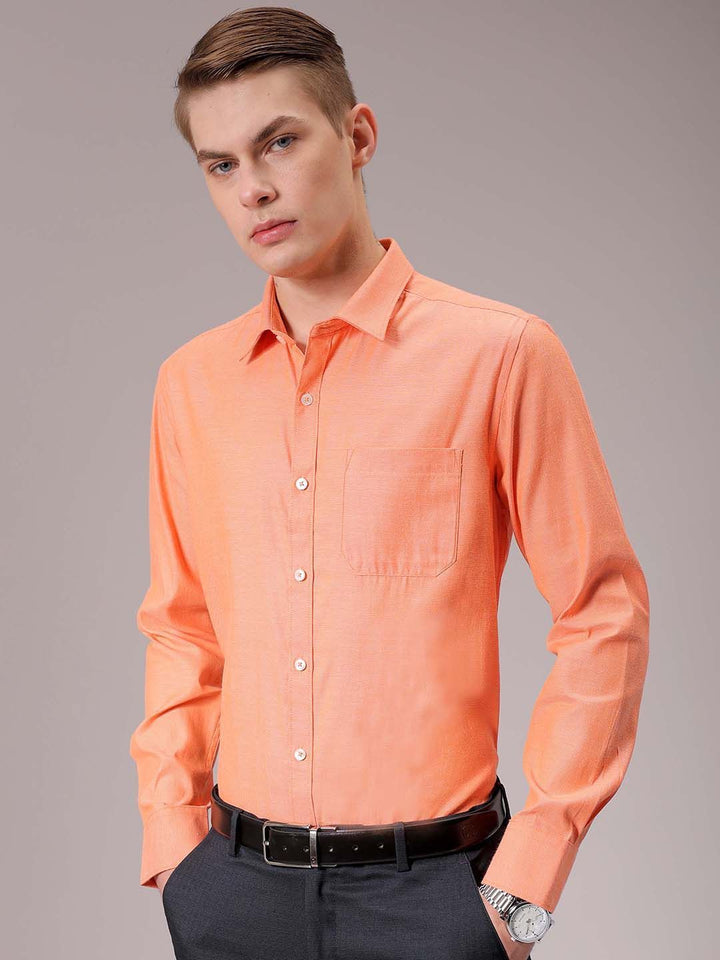 The Indian Garage Co. X Luxe Men Spread Collar Solid Slim Fit Formal Shirt