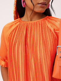 DressBerry Glamorous Accordion Pleats Raglan Top